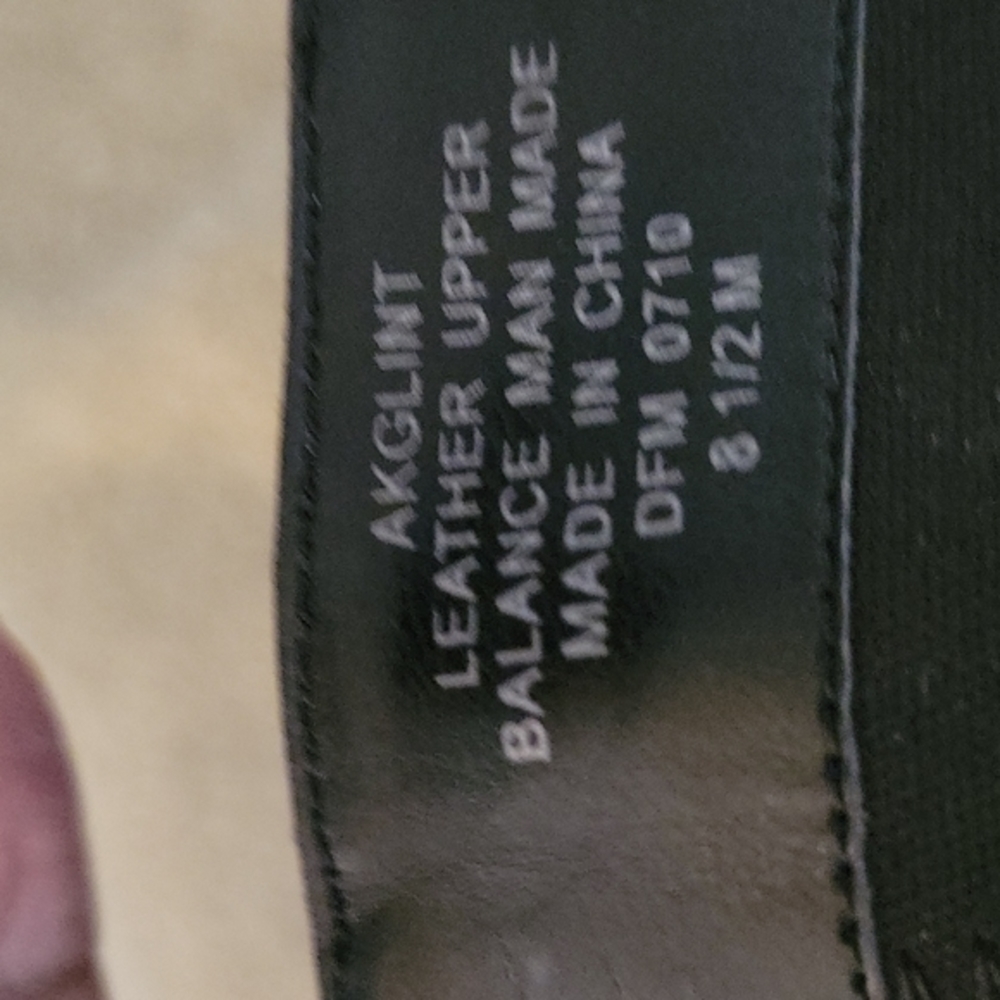 Shoes - Picture 5 of 5